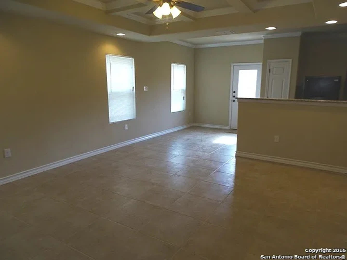 Charming 3BR/2.5BA Near Randolph AFB & Ft. Sam Houston – photo 4