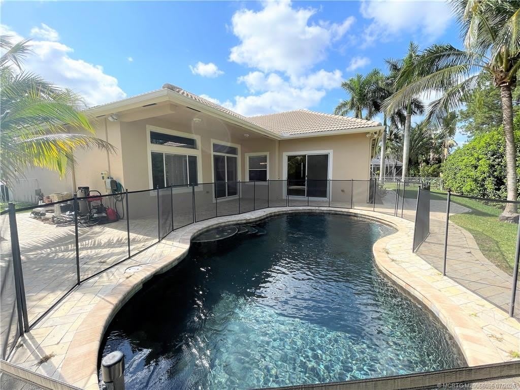 2662 SW Newberry Court – photo 2