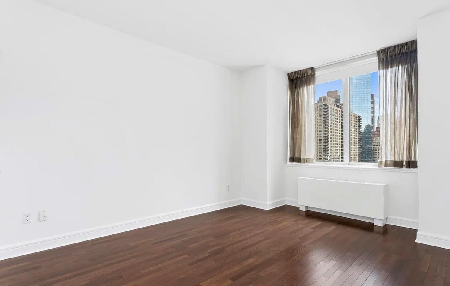 120 RIVERSIDE Boulevard – photo 4