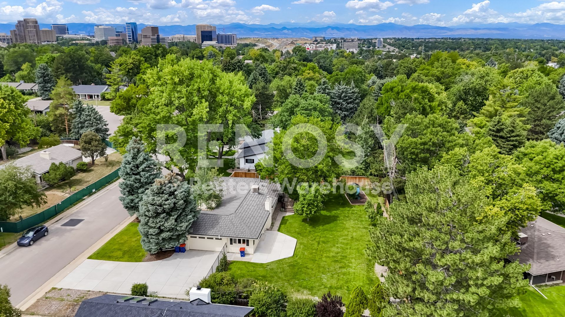 5 Bed 3 Bath in Greenwood Village Colorado – photo 4