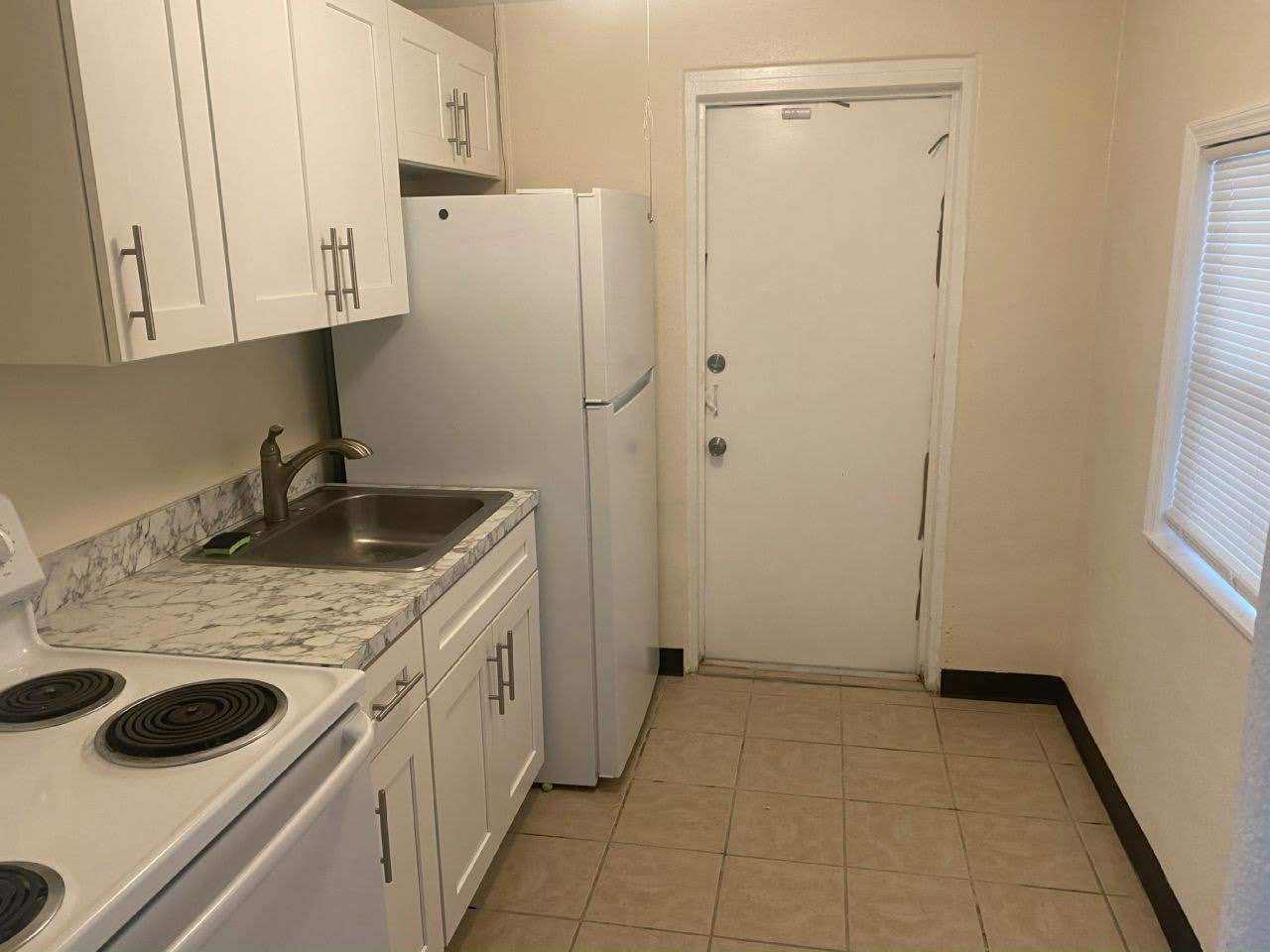 4 E Main St – photo 3