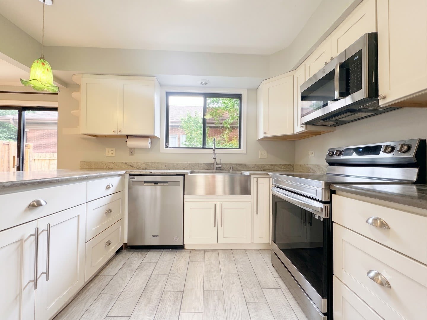 1750 Henley Street – photo 4