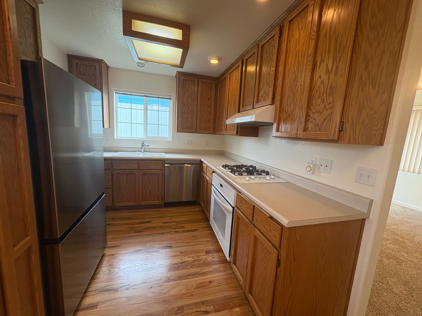 2 Bed 1 Bath Apartment – photo 3