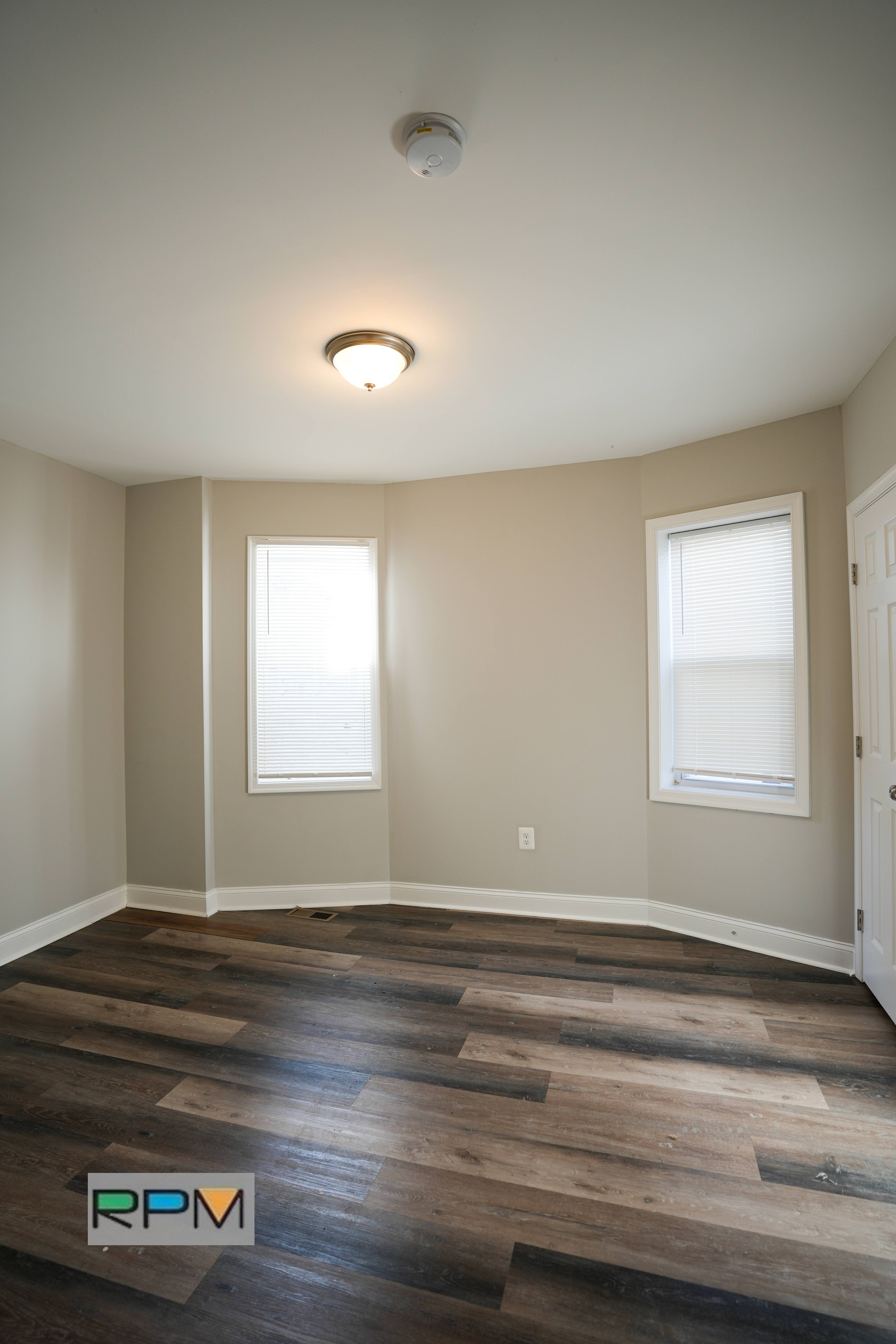 4802 Palmer Ave – photo 5