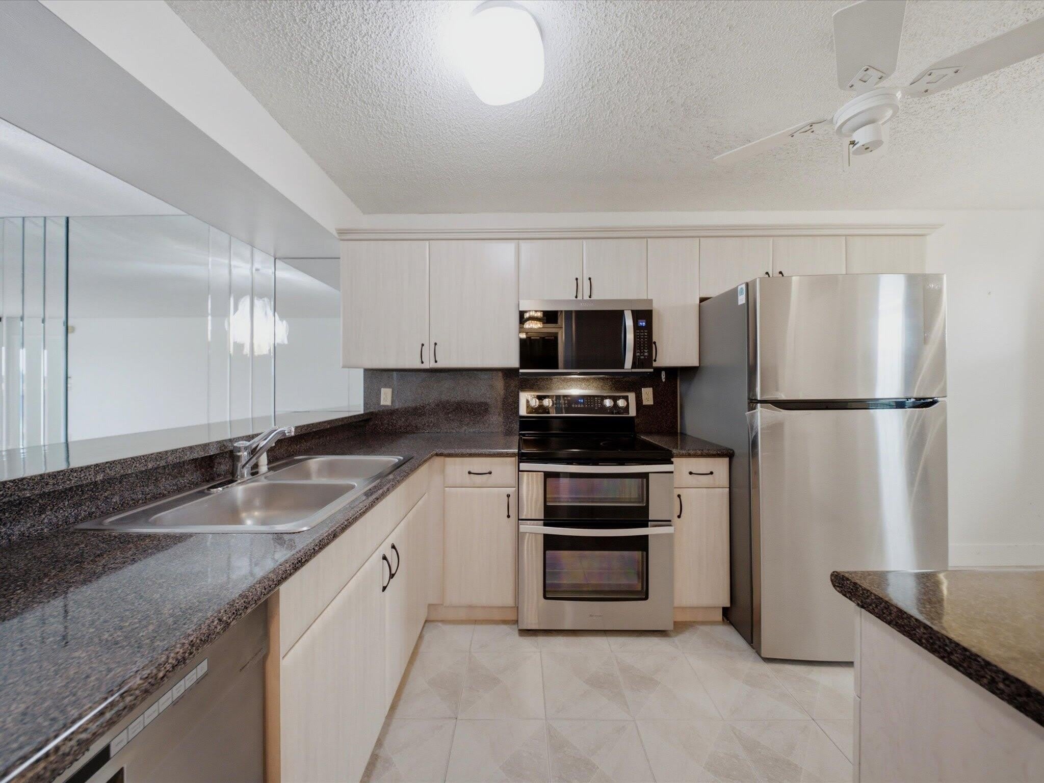 6539 CORAL LAKE Drive – photo 5