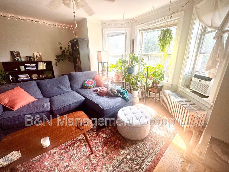 4899 N. Hermitage – photo 2