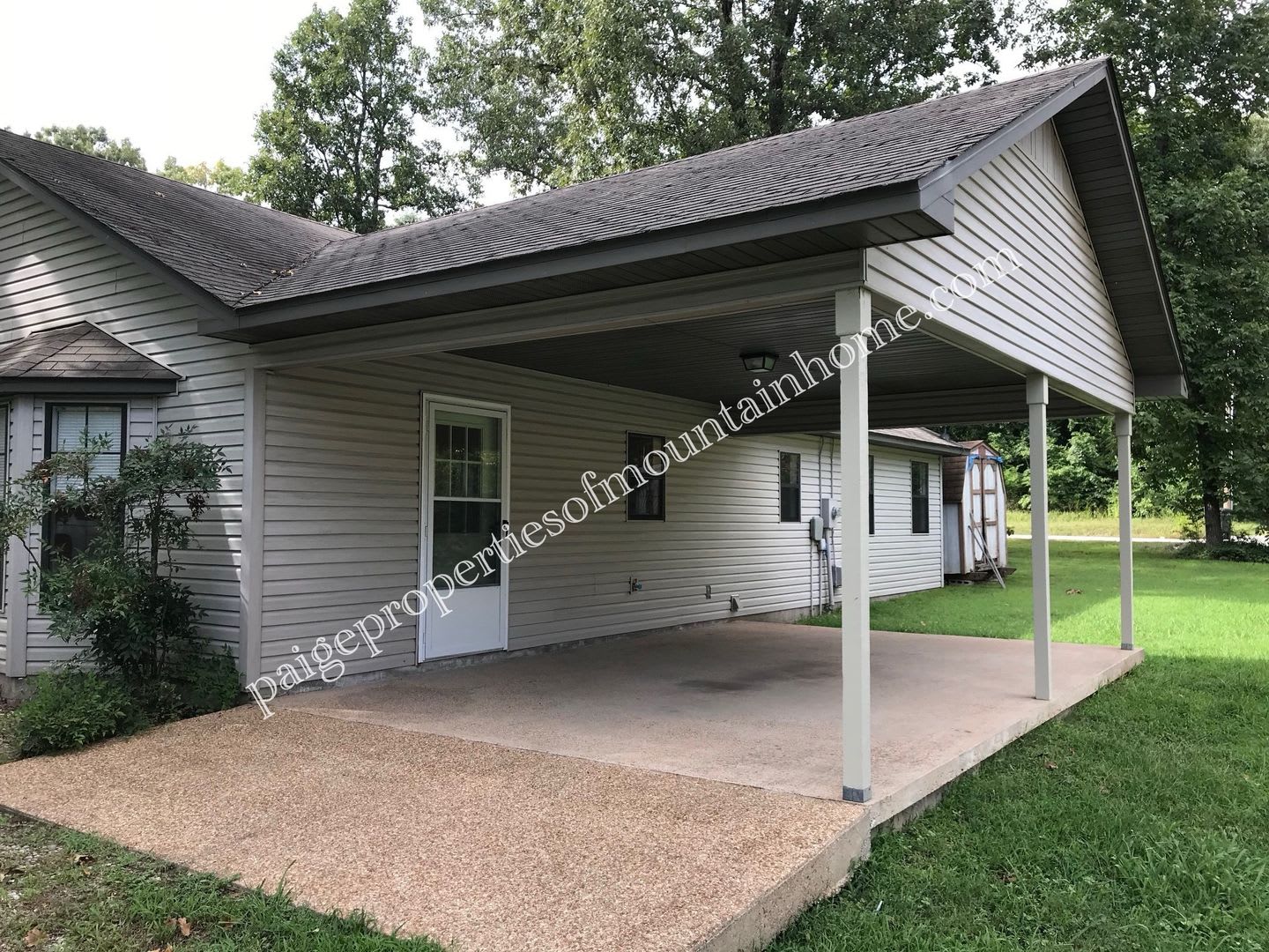 Gorgeous 3 bedroom 2 bath house – photo 2