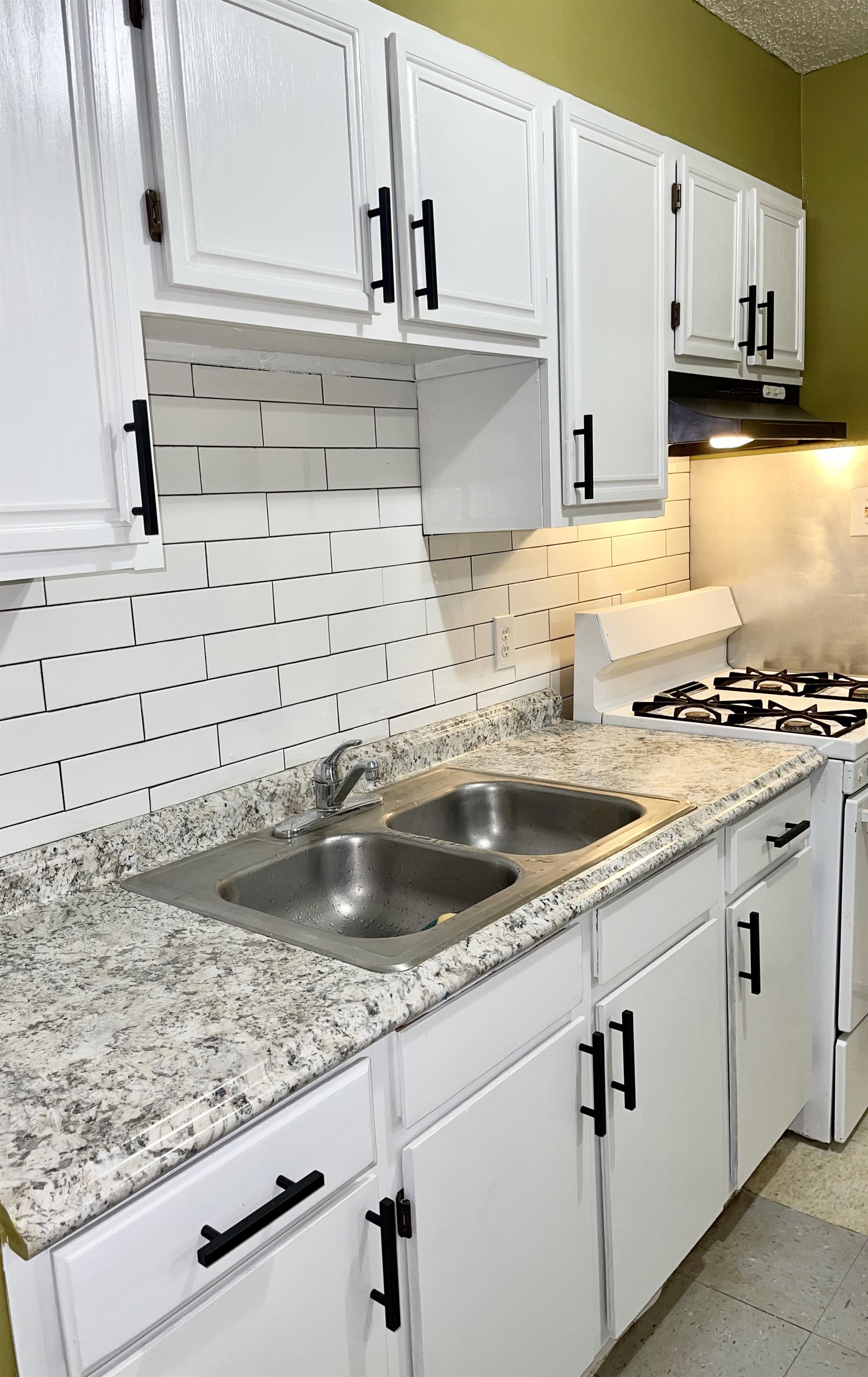 114 Poppy St. – photo 5