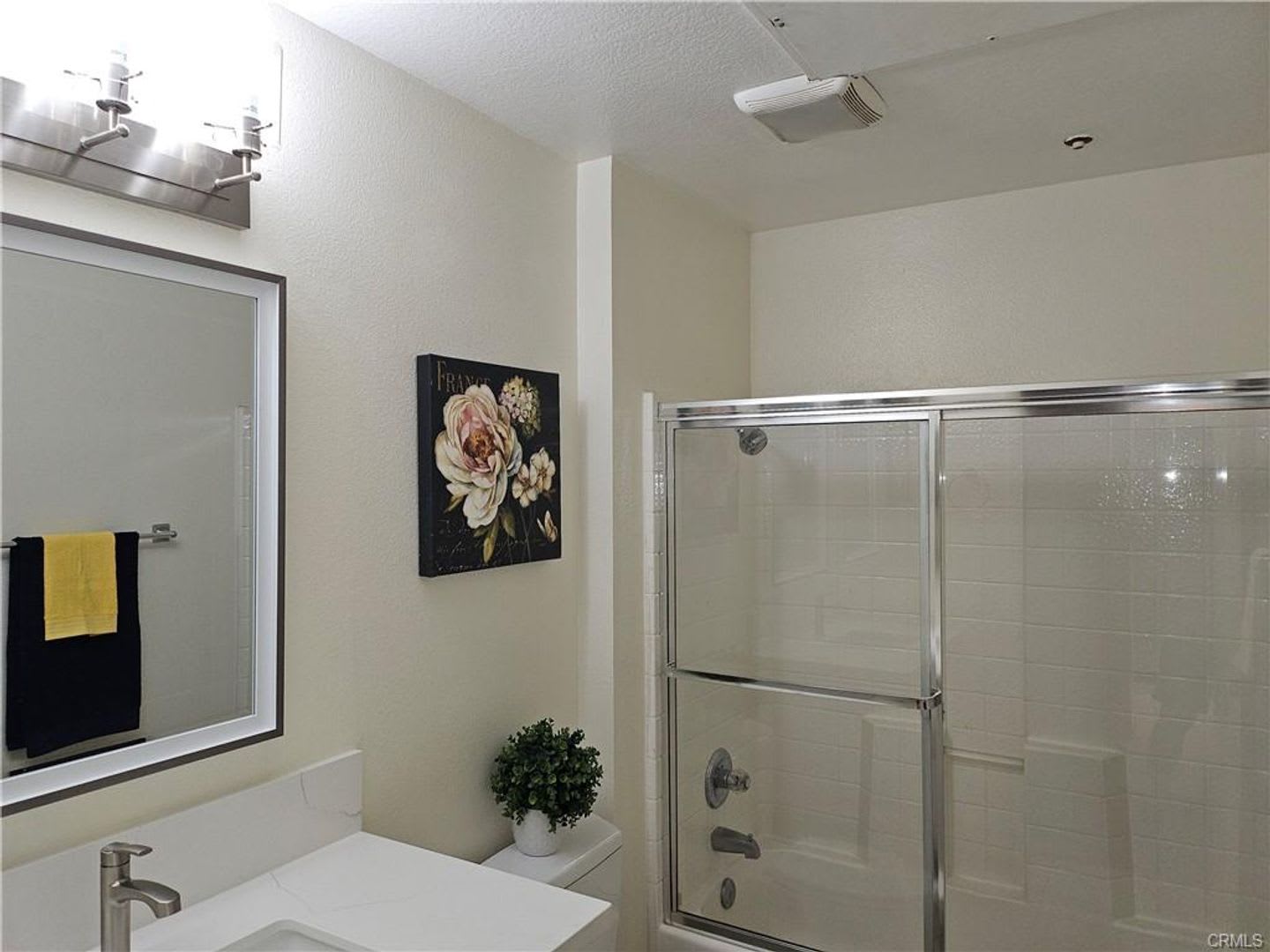 2 Bedroom 2 Bath / Garage – photo 3