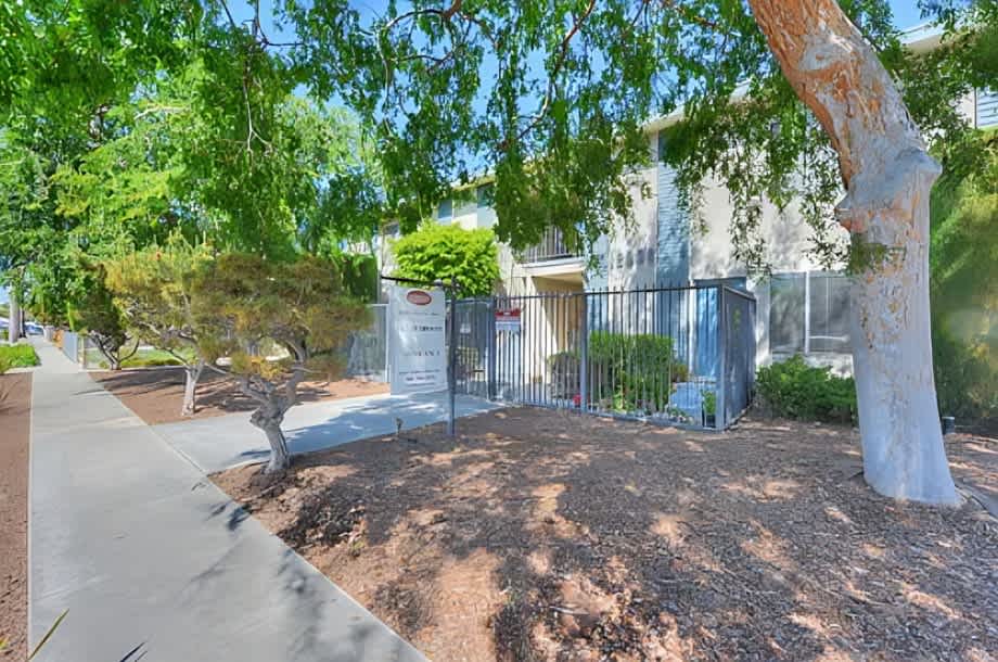 12939 Bonaparte Avenue – photo 4