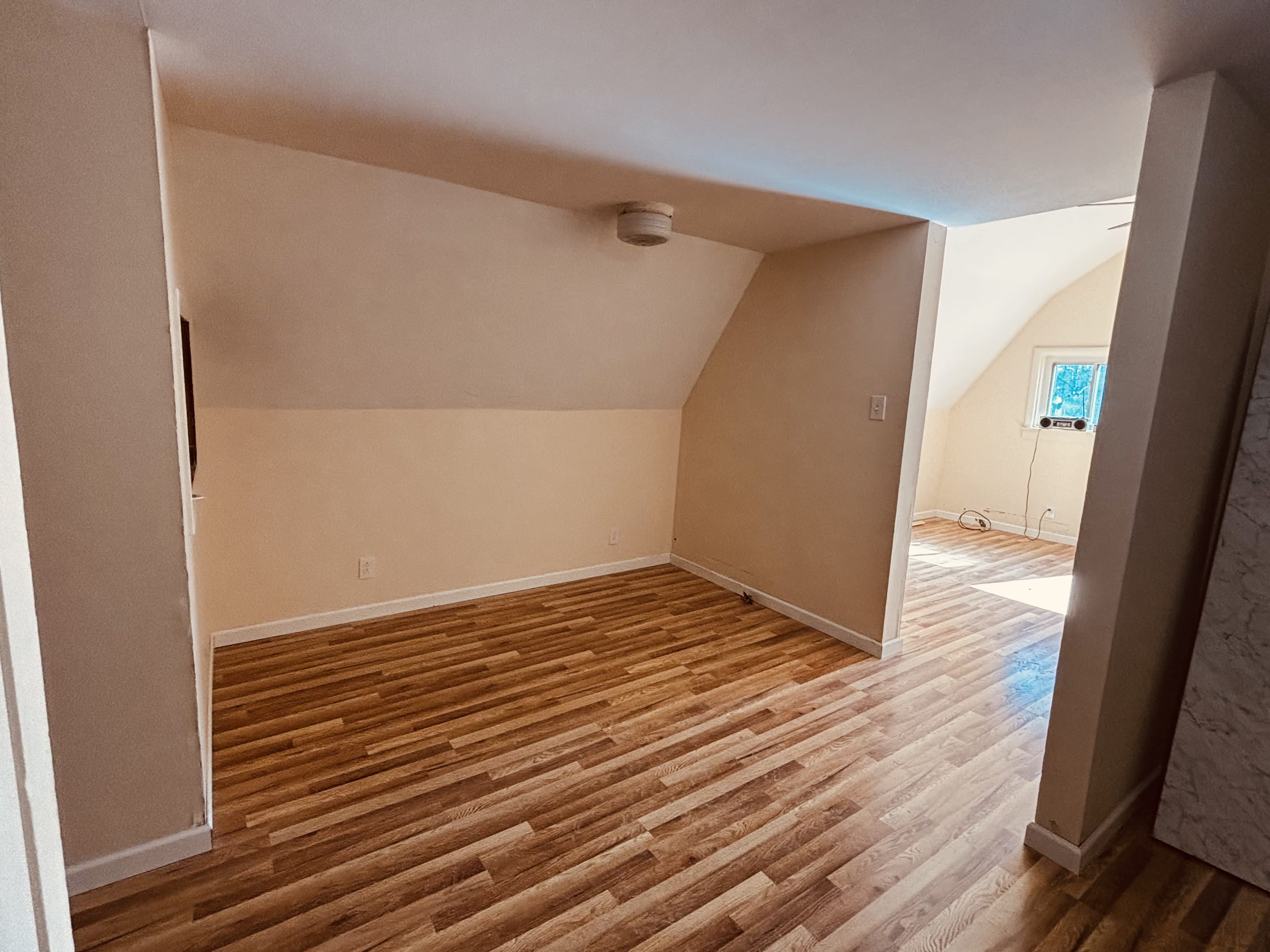 24 Main St – photo 4