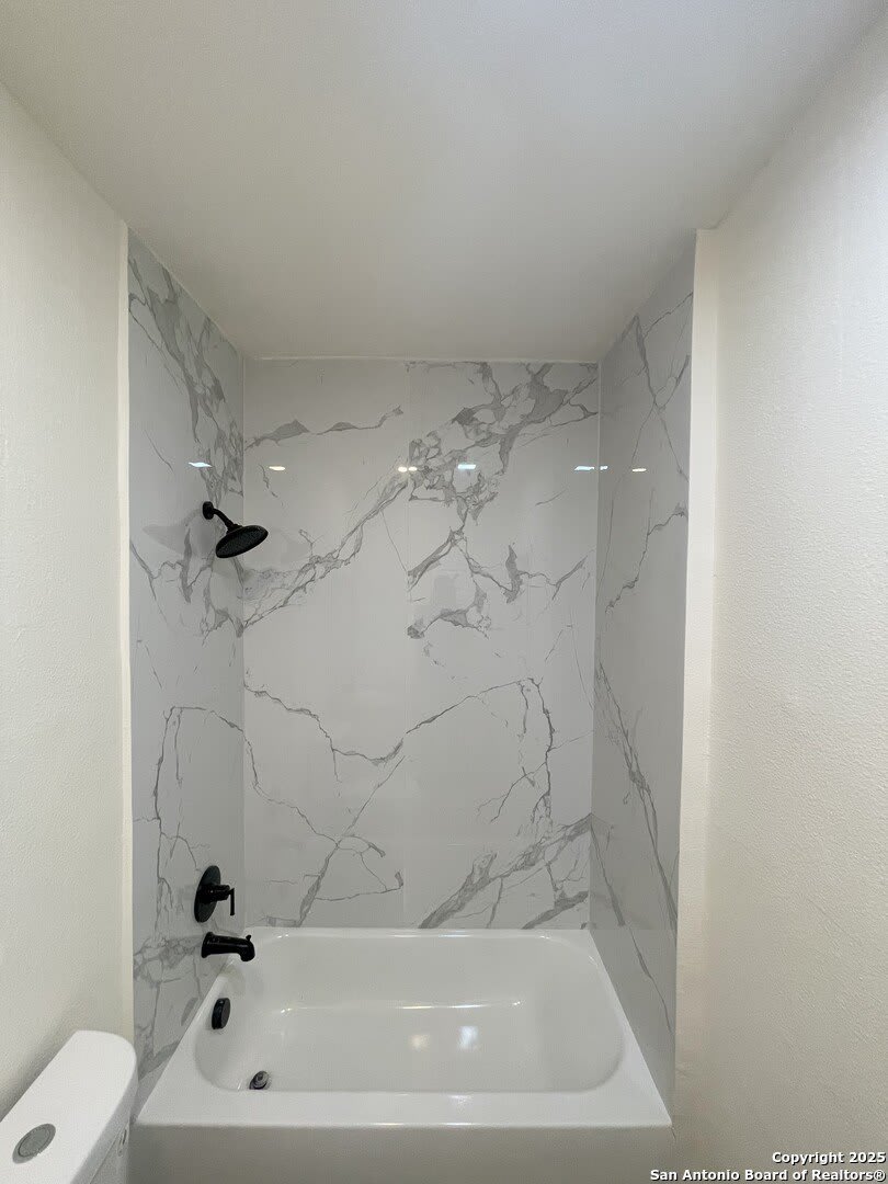 610 Pecan Valley – photo 2