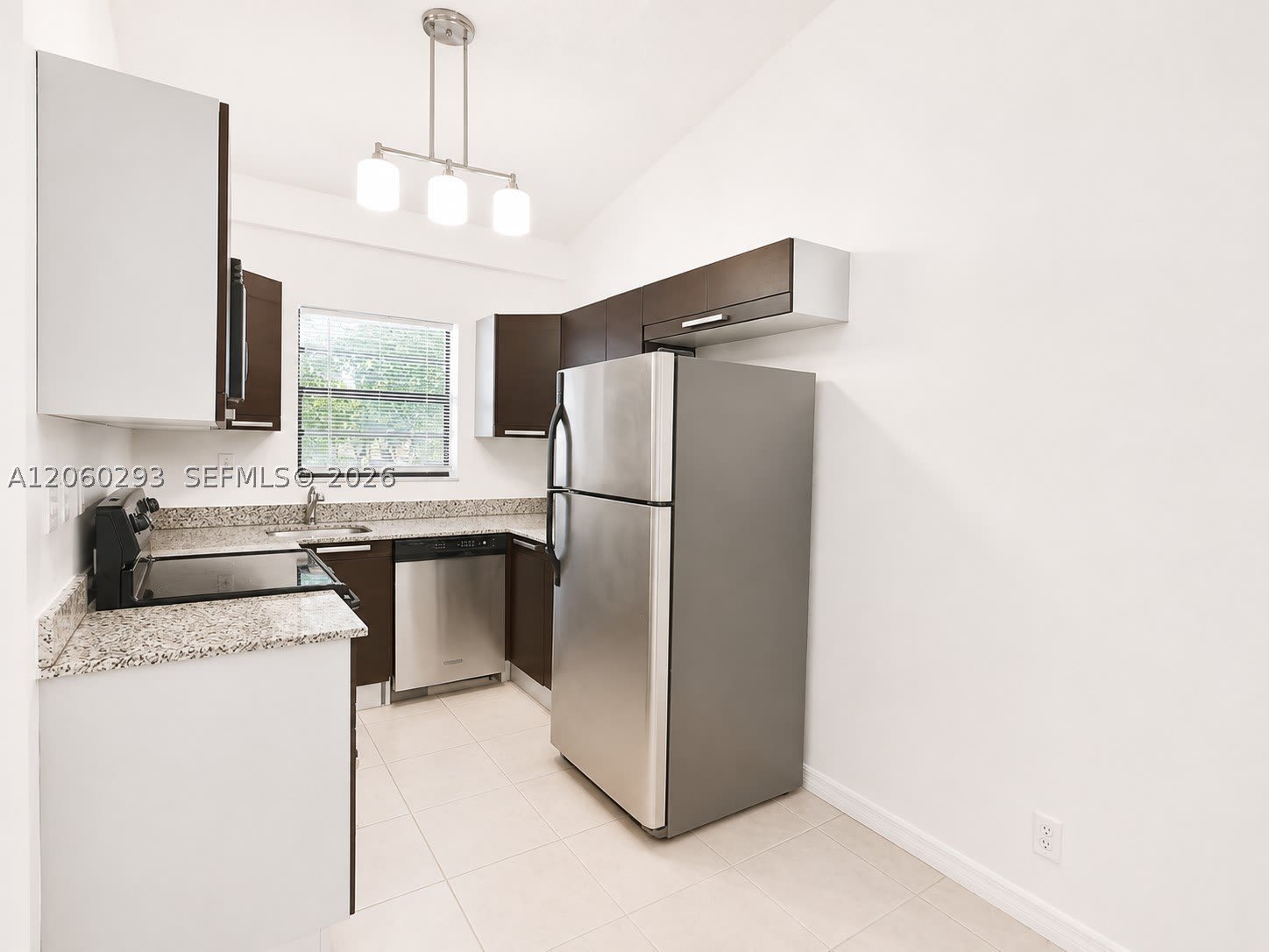 11219 Royal Palm Blvd – photo 4