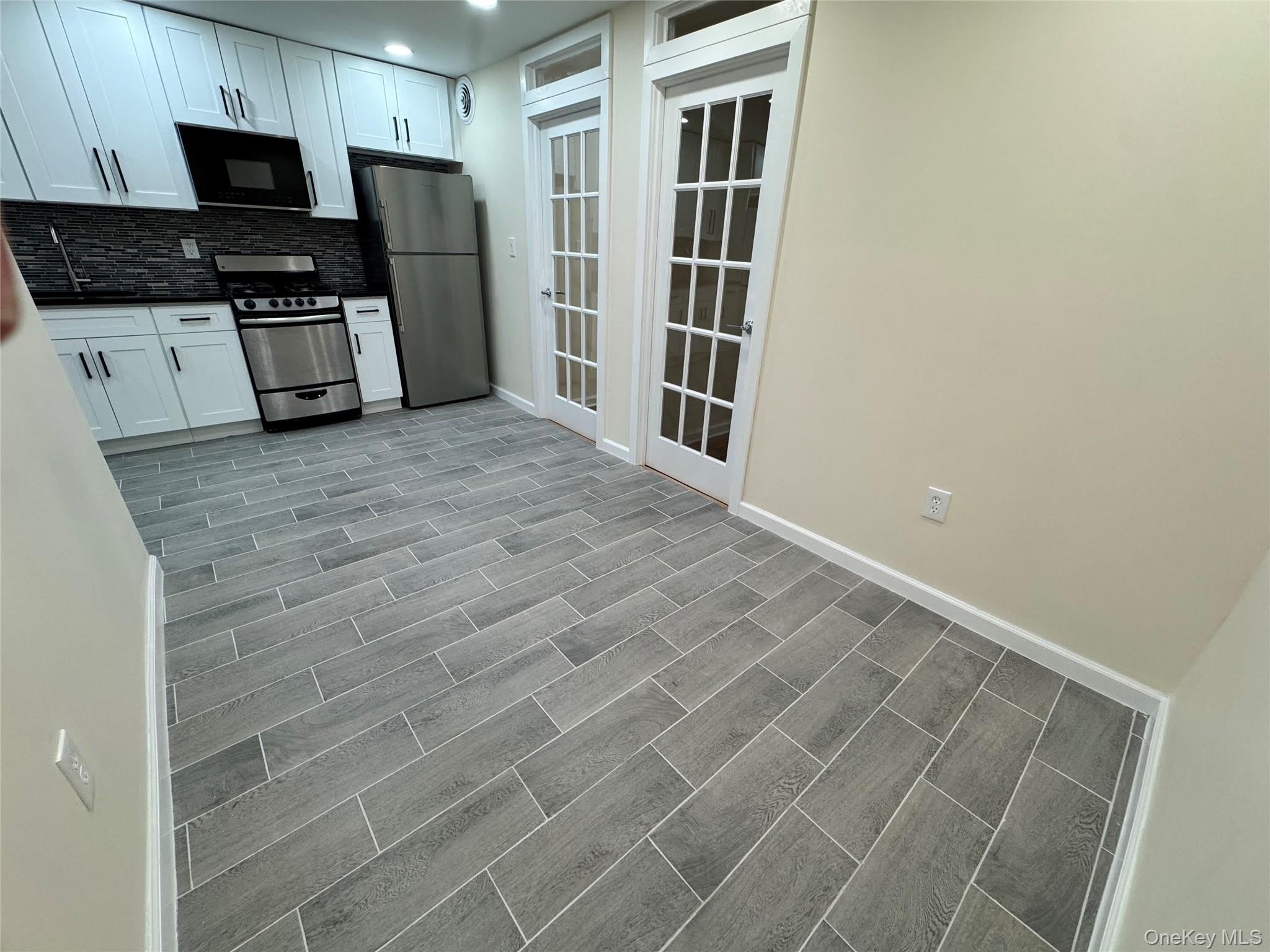 1481 Needham Avenue – photo 2