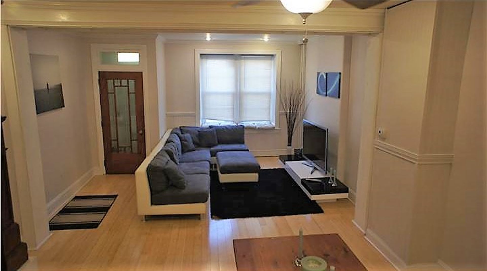 Stunning 4-Bedroom Townhouse in the Heart of Manayunk! Available NOW! – photo 3