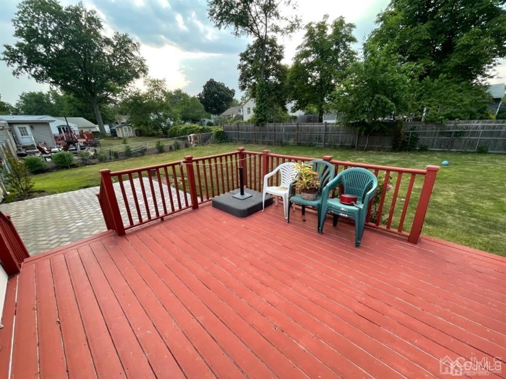 210 Runyon Avenue – photo 4