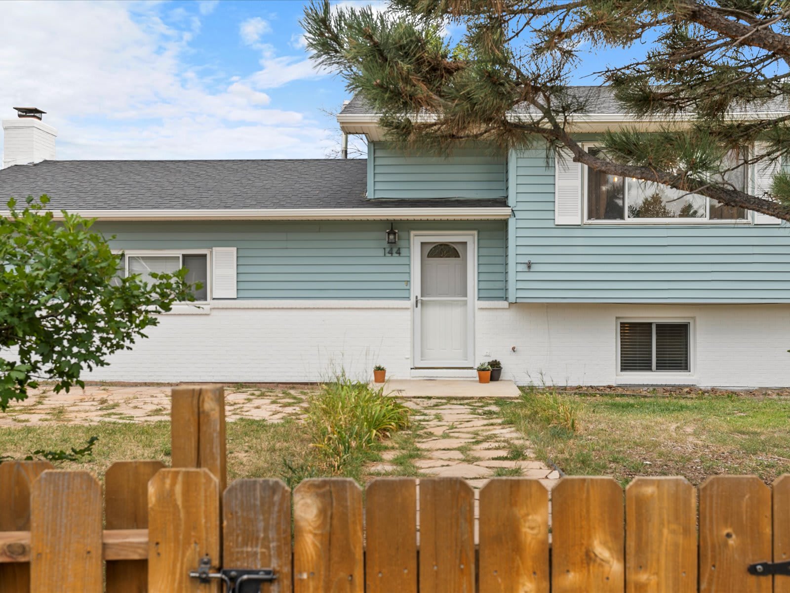 144 Franklyn Avenue – photo 3
