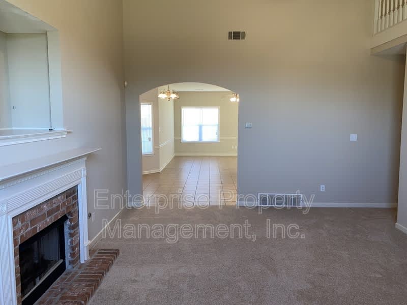 10204 Sutton Ridge Ln – photo 4