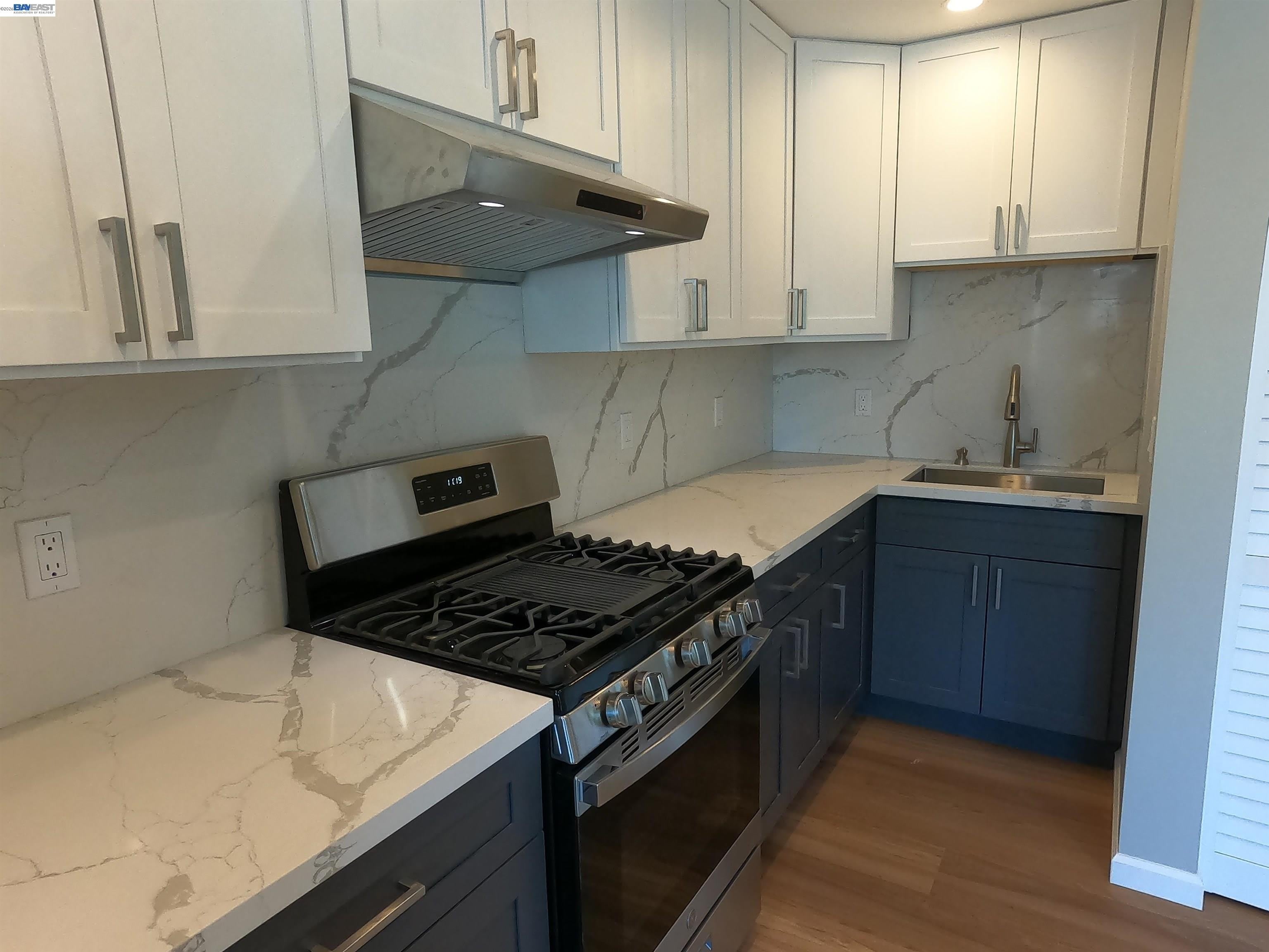 722 Foothill Blvd – photo 1