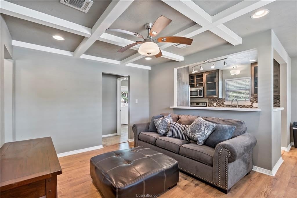 702 E William Joel Bryan Parkway – photo 4