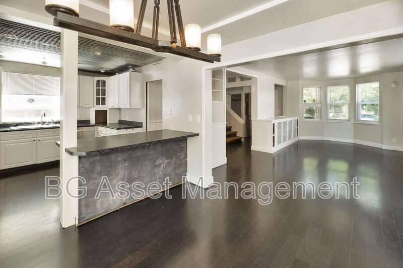 2359 Prune St – photo 4