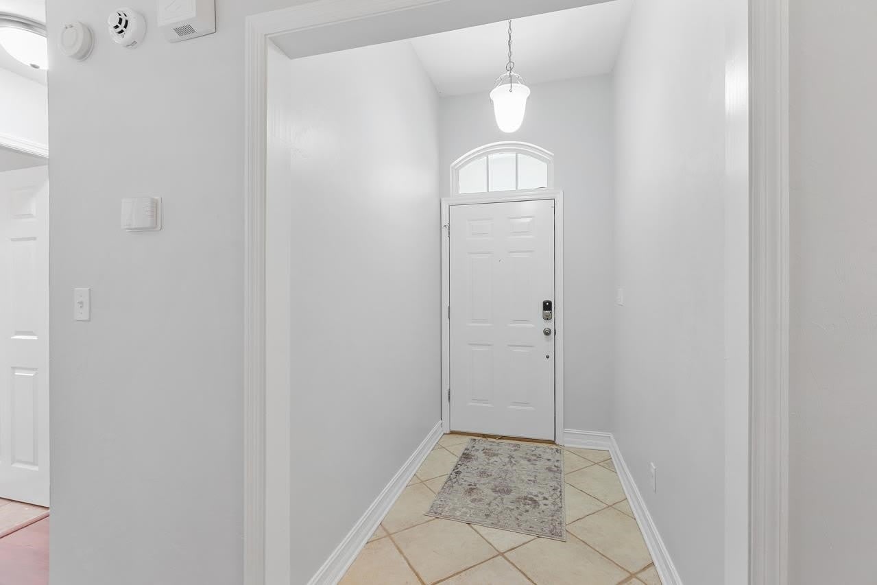 2521 HEATHROW DRIVE – photo 5
