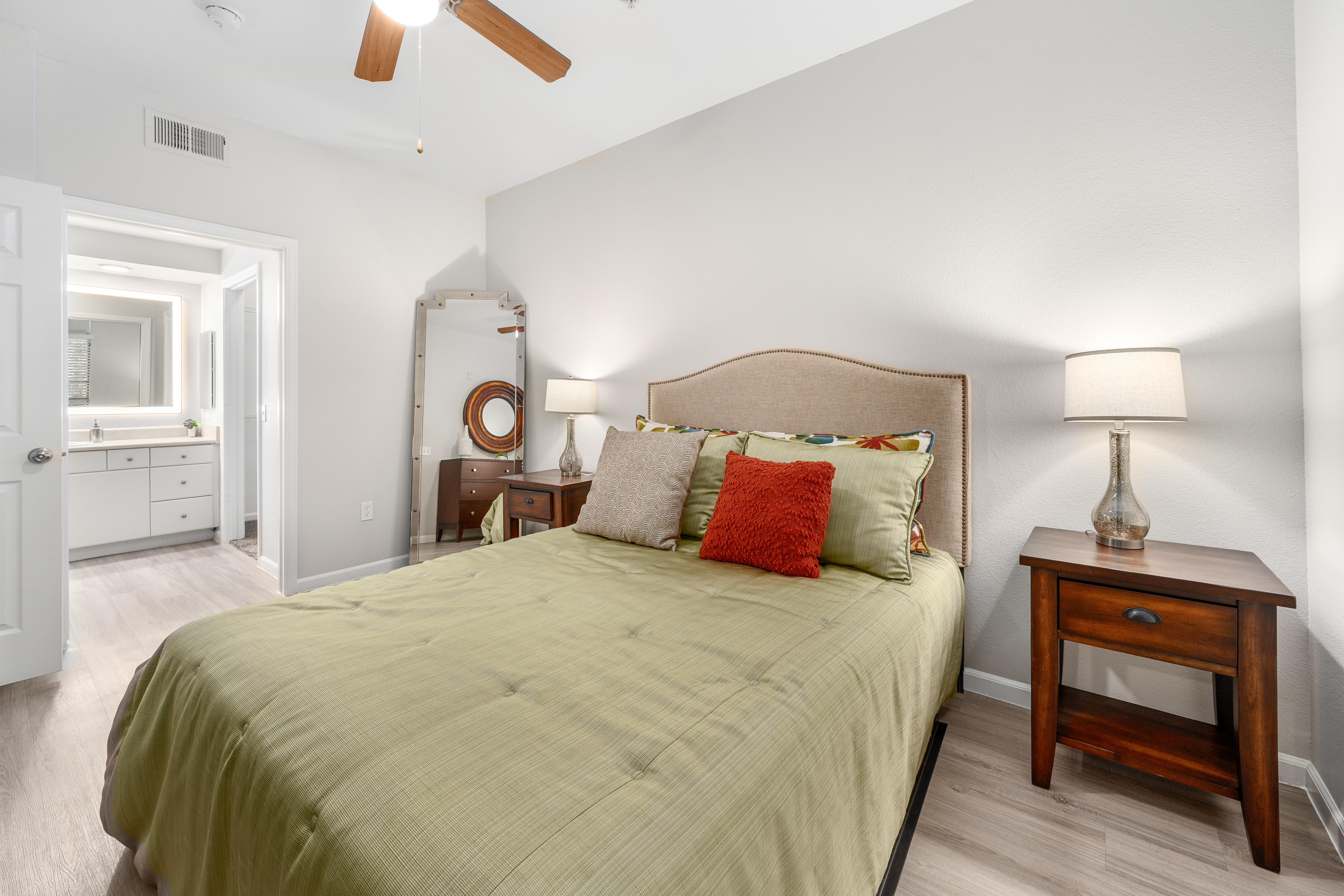 Residences at 4225 – photo 5