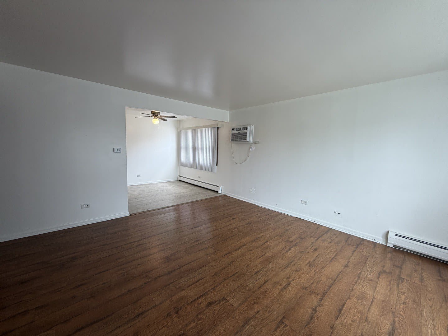 4549 Forest Avenue – photo 2