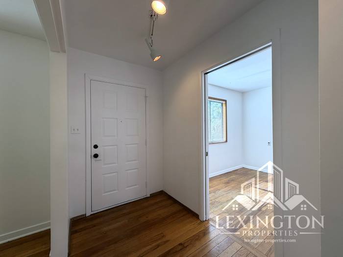 3561 David Way – photo 5
