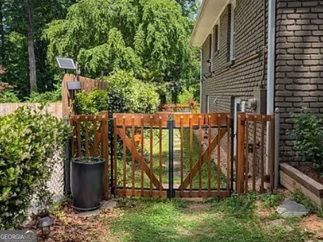 2511 Clairmont Road Ne – photo 4