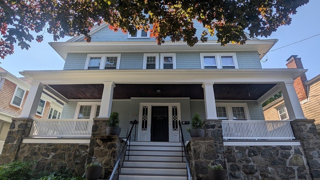 133 Elmwood Rd – photo 1