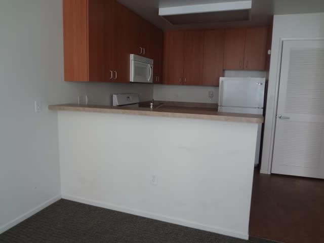 587 Harvard Blvd – photo 2