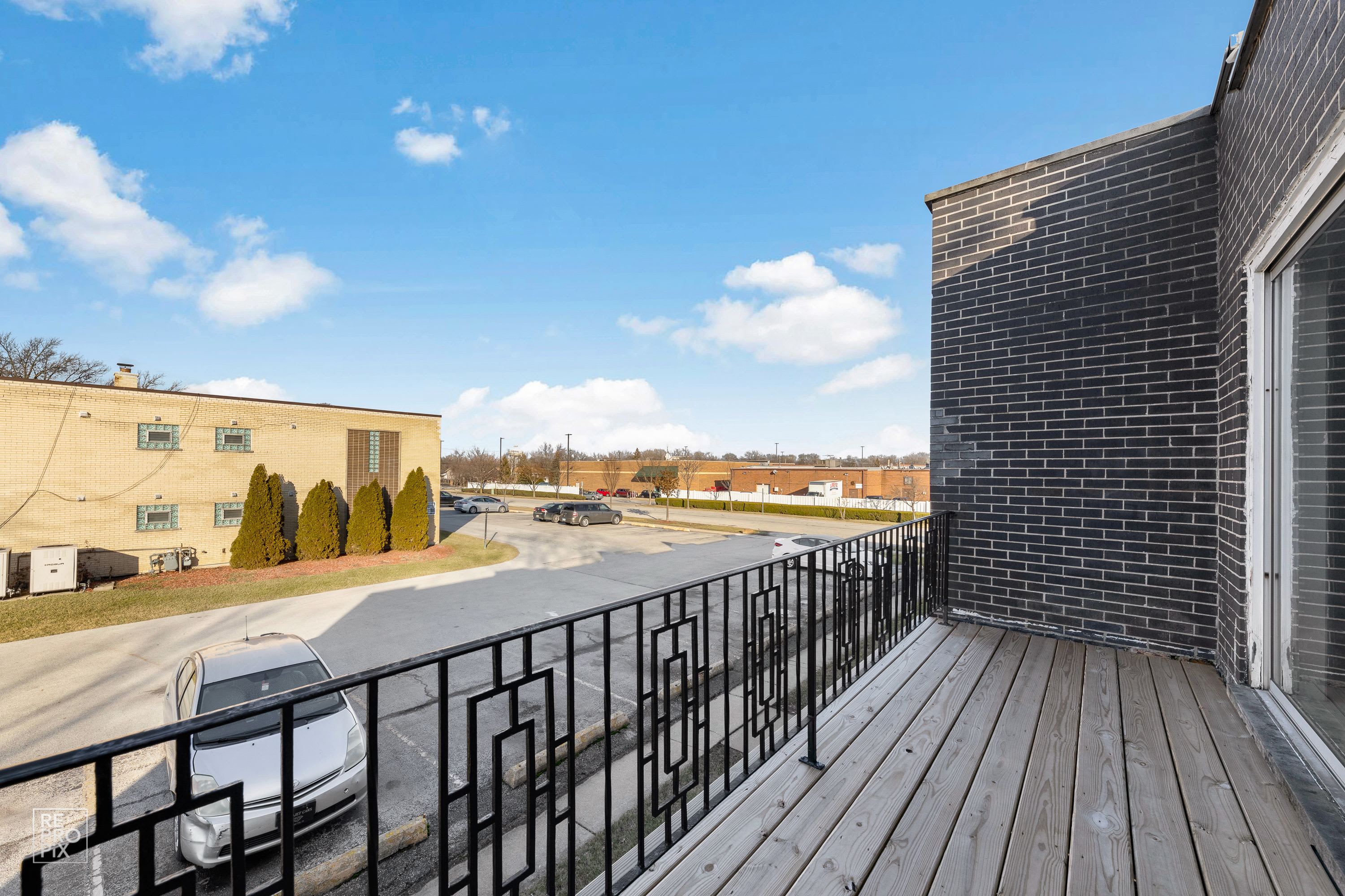 18330 Cherry Creek Drive – photo 2