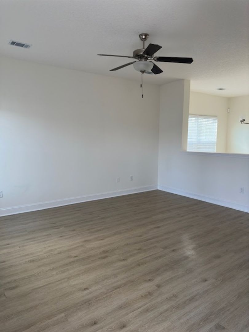 FOR RENT – photo 2