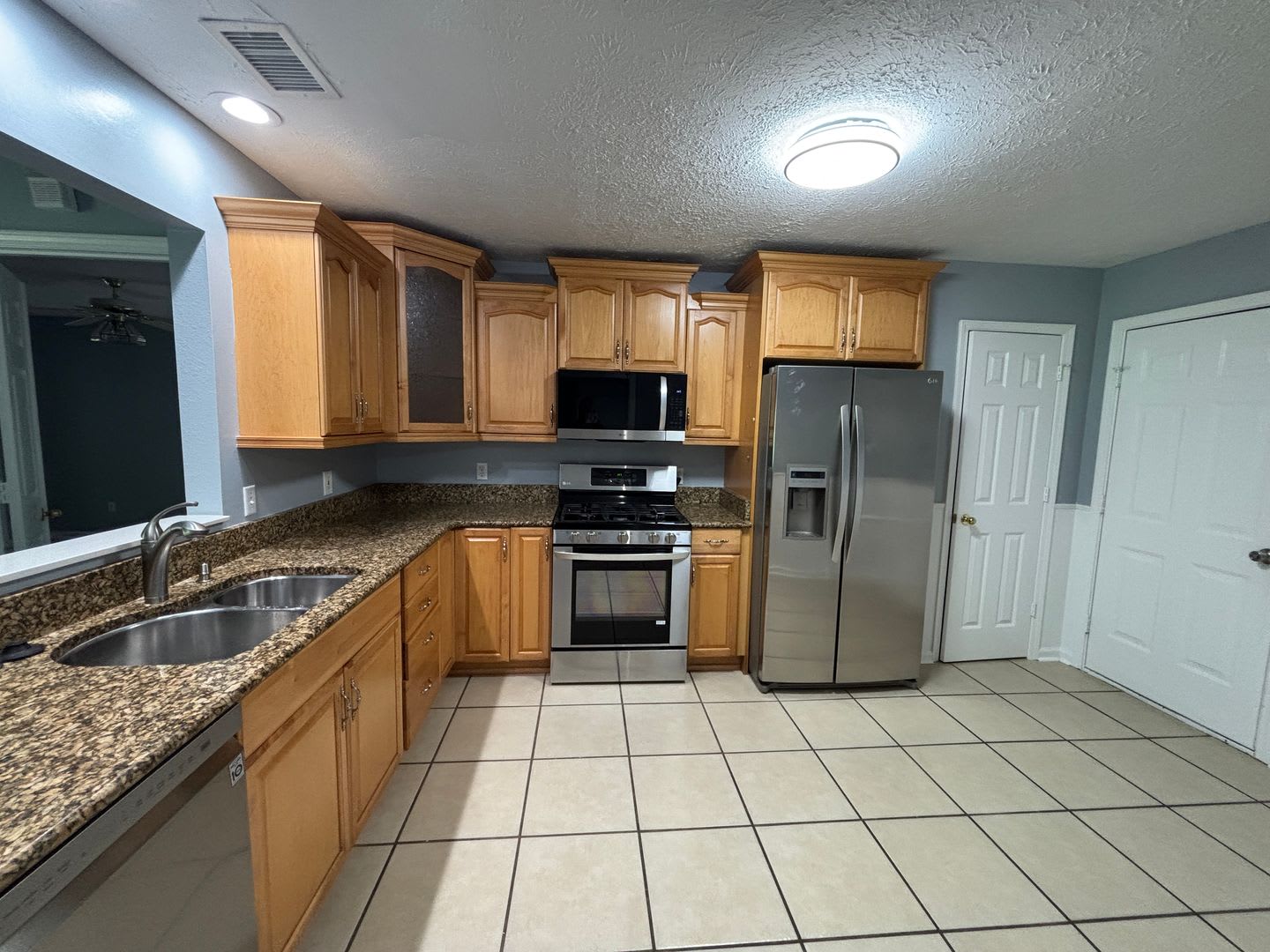 6903 Ross Dr – photo 4