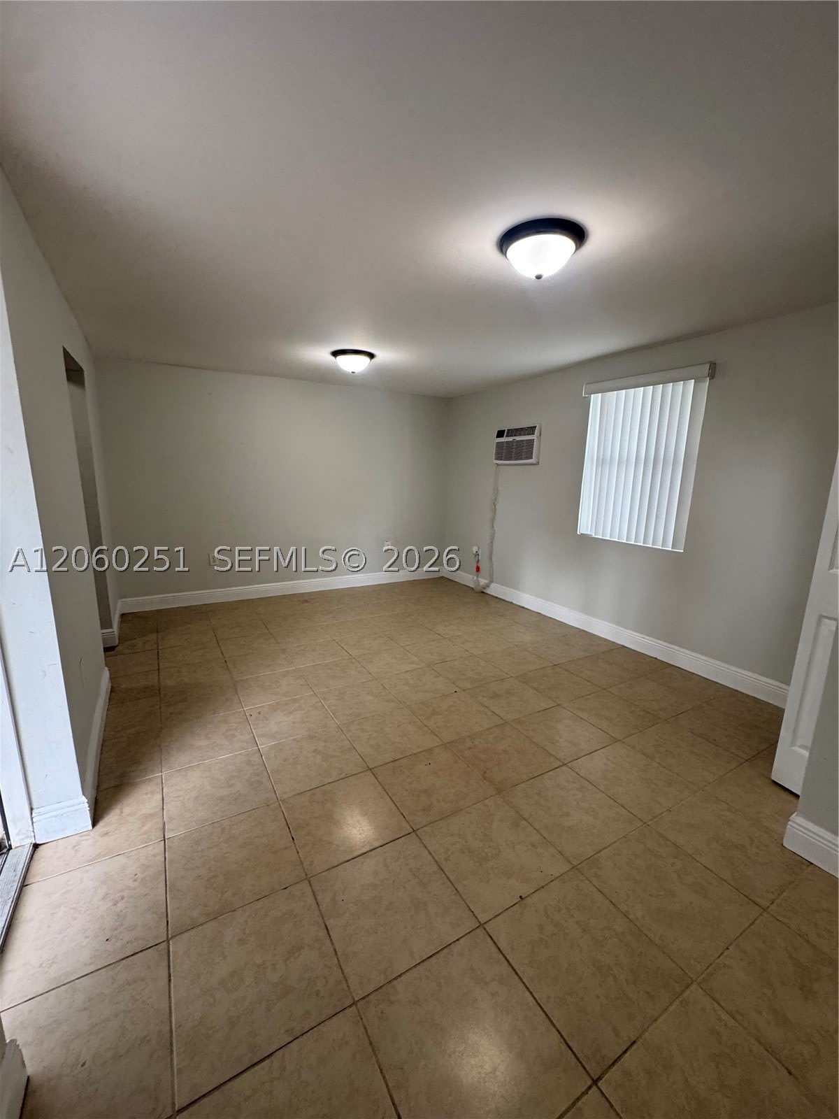2311 NW 15th St – photo 2