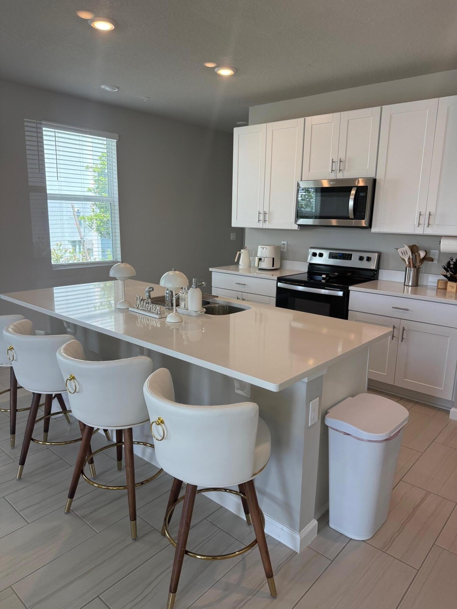 389 Salisbury Circle – photo 2