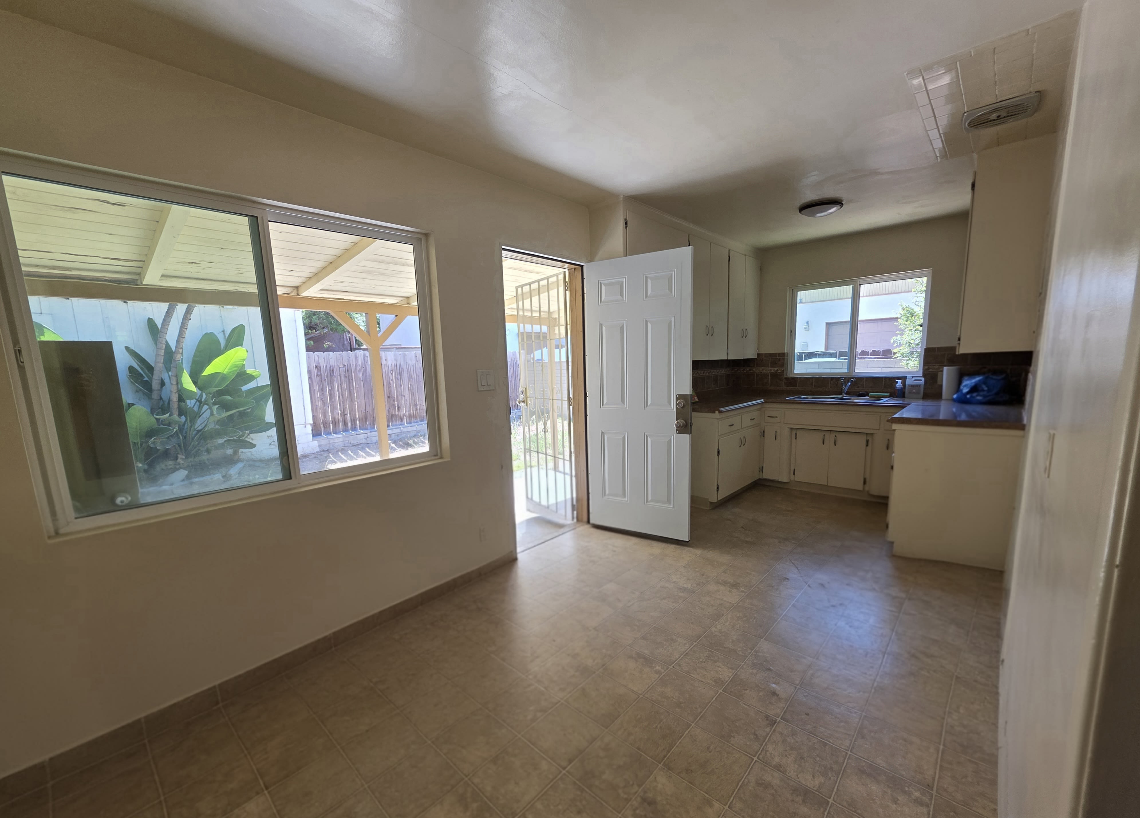 1339 E 4th St – photo 3