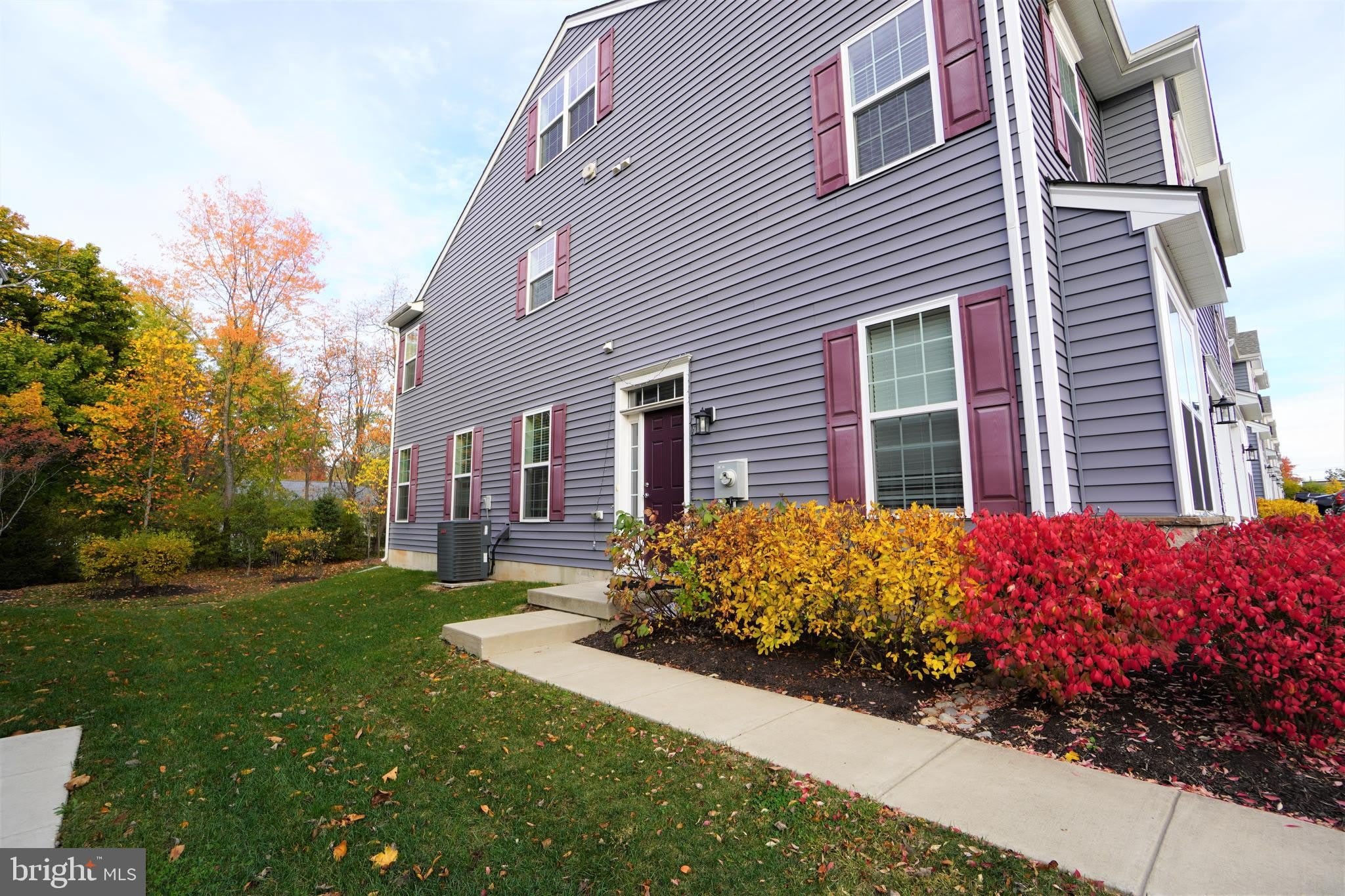 1013 CHAPMAN Circle – photo 3