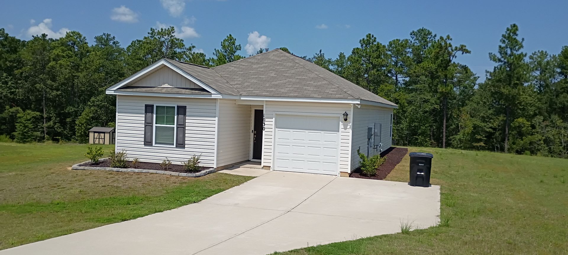 Adorable Three Bedroom Home Nestled in Lugoff SC – photo 3