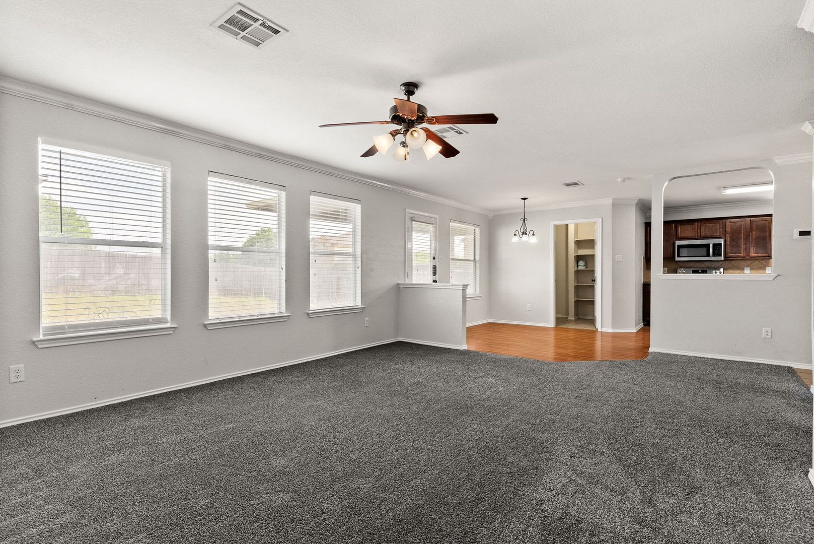 2002 Isabelle Dr – photo 4