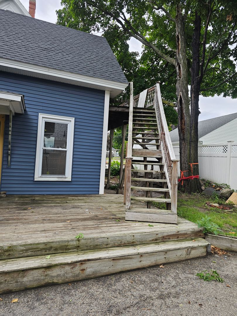 605 Hall St – photo 3
