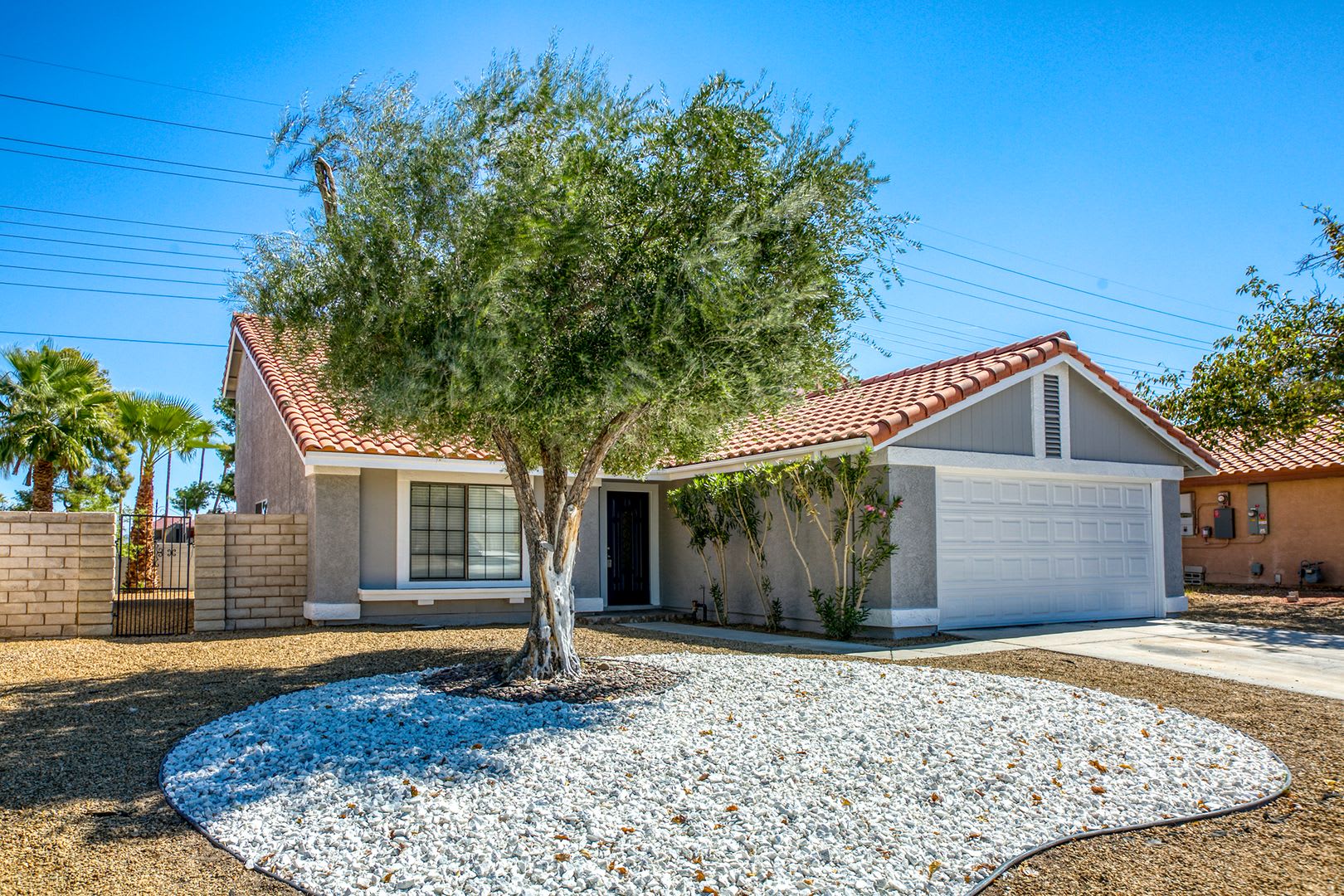 4-Bedroom Green Valley Gem — Fully Renovated + NO HOA! – photo 3