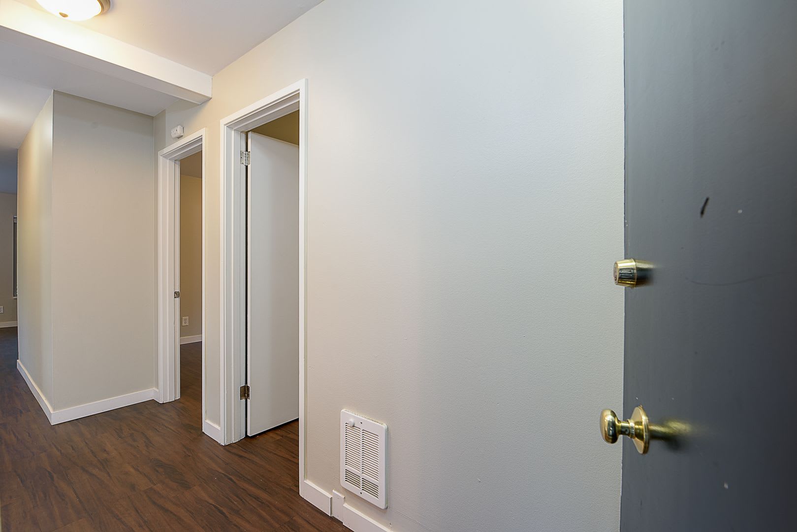 Mercer Crest Apartments – photo 2