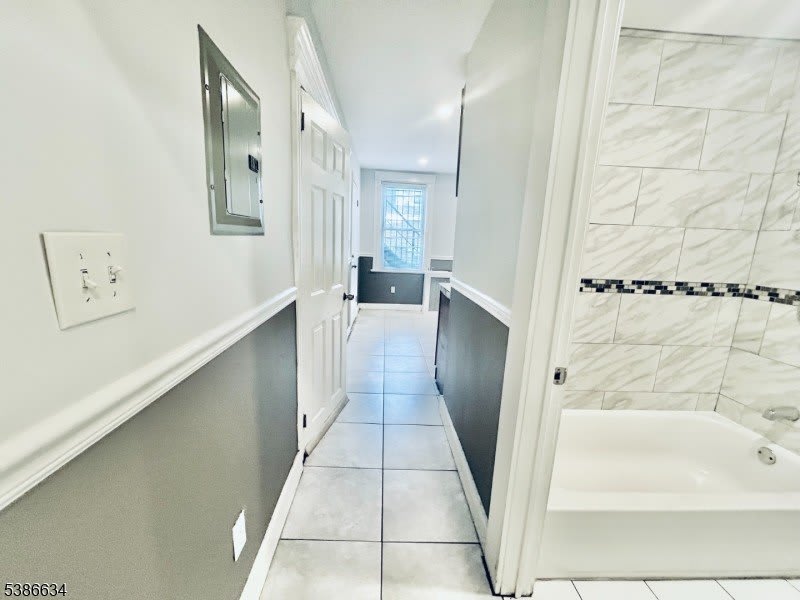 182 Seymour Ave First FL – photo 4