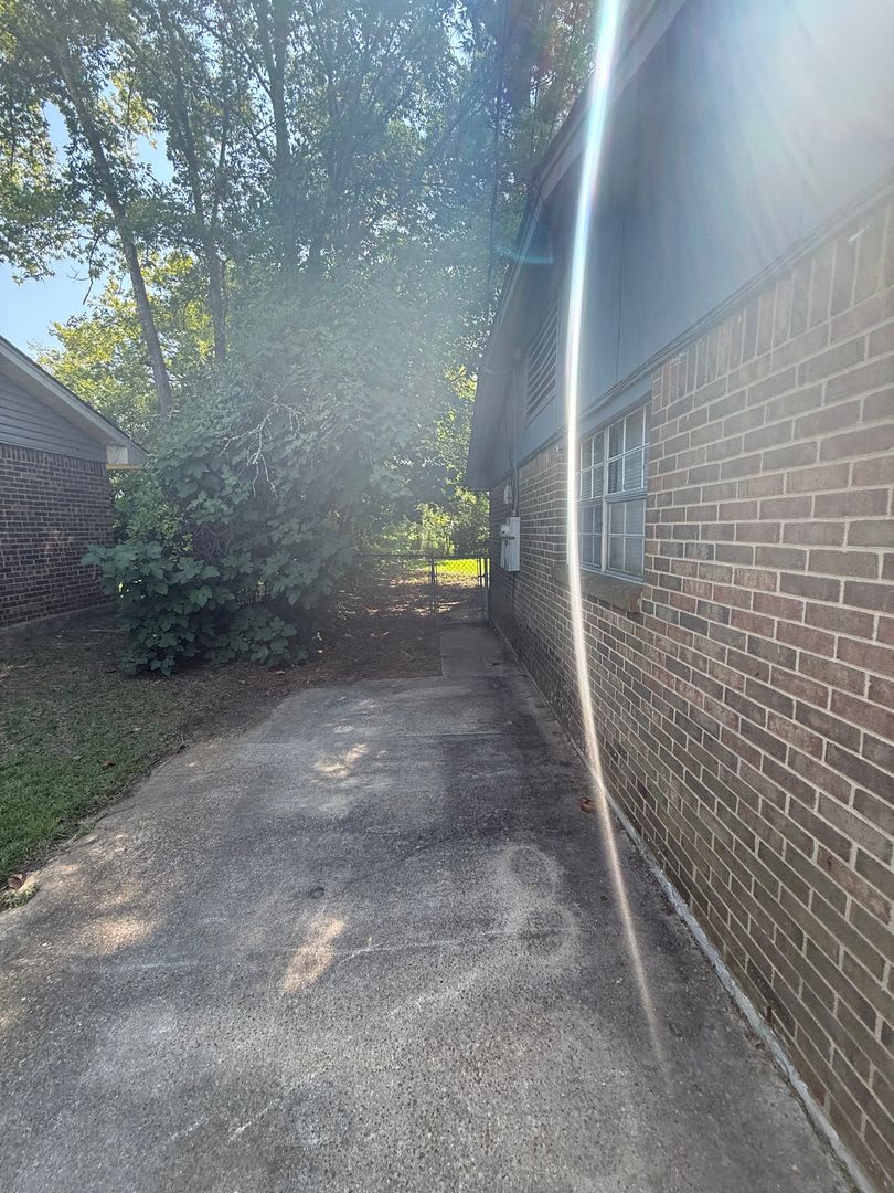 **3 Bed 2 Bath located in Regency Park** to schedule a self tour – photo 3