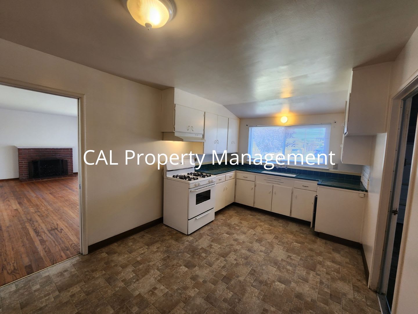 Charming 3Bd 2Ba Salinas Home With Sunroom Backyard Access – photo 4
