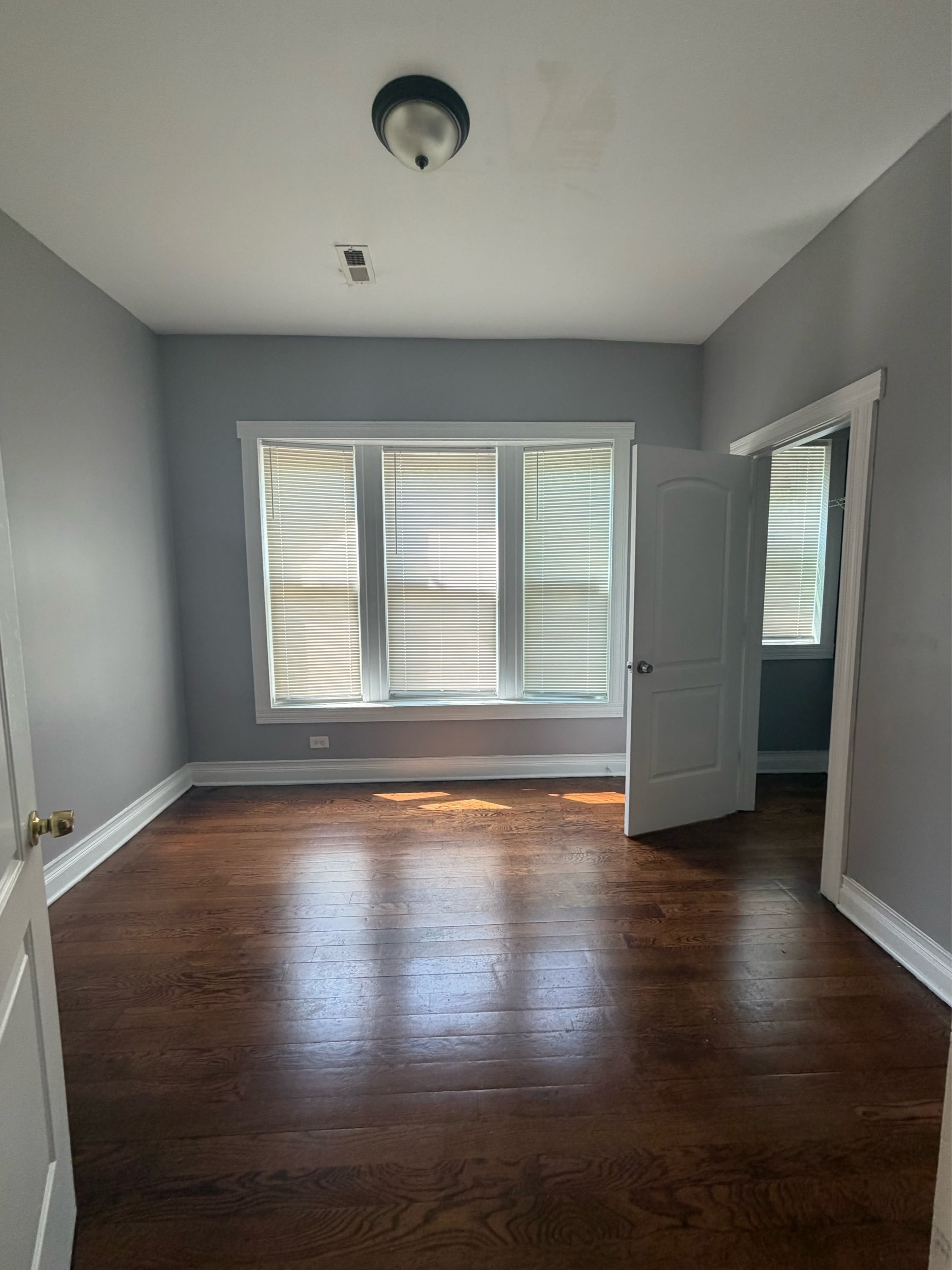 6926 South Parnell Avenue – photo 5