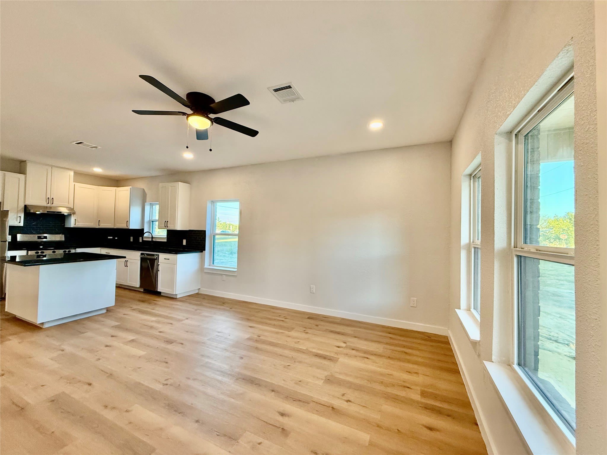 308 SW 14th Street – photo 5