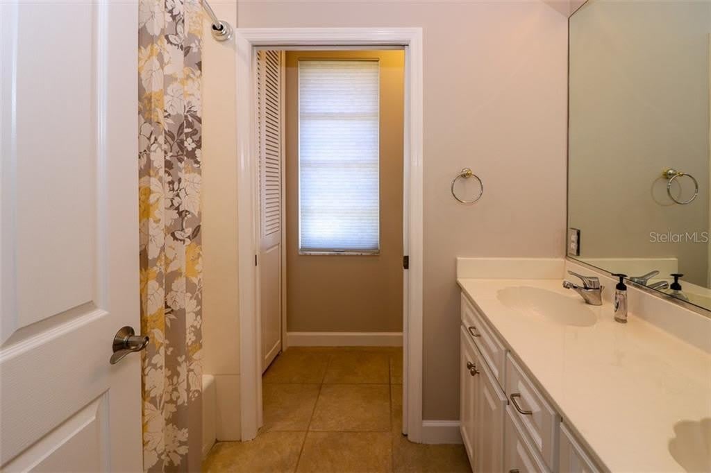 142 HIBISCUS DRIVE – photo 4